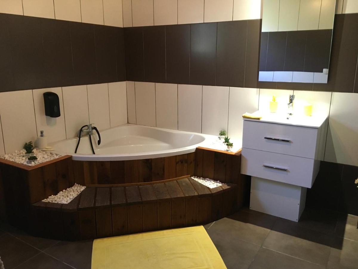 Ti Kaz Hoareau Bed & Breakfast Salazie Eksteriør bilde