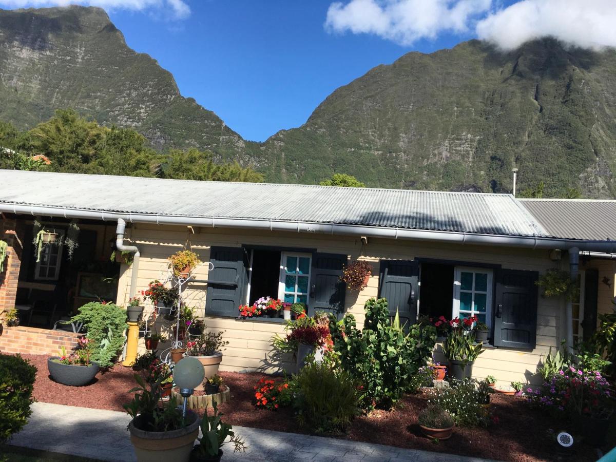 Ti Kaz Hoareau Bed & Breakfast Salazie Eksteriør bilde