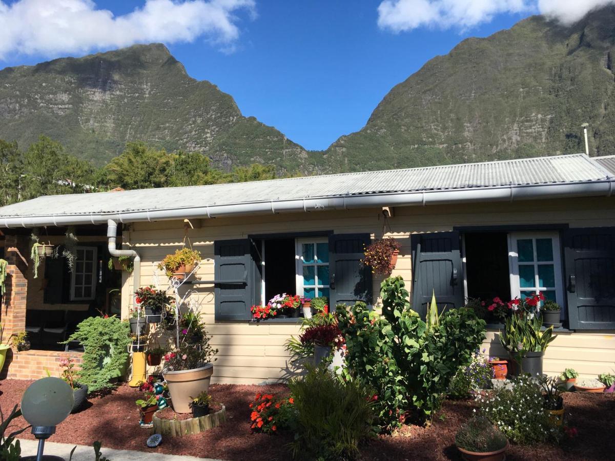 Ti Kaz Hoareau Bed & Breakfast Salazie Eksteriør bilde