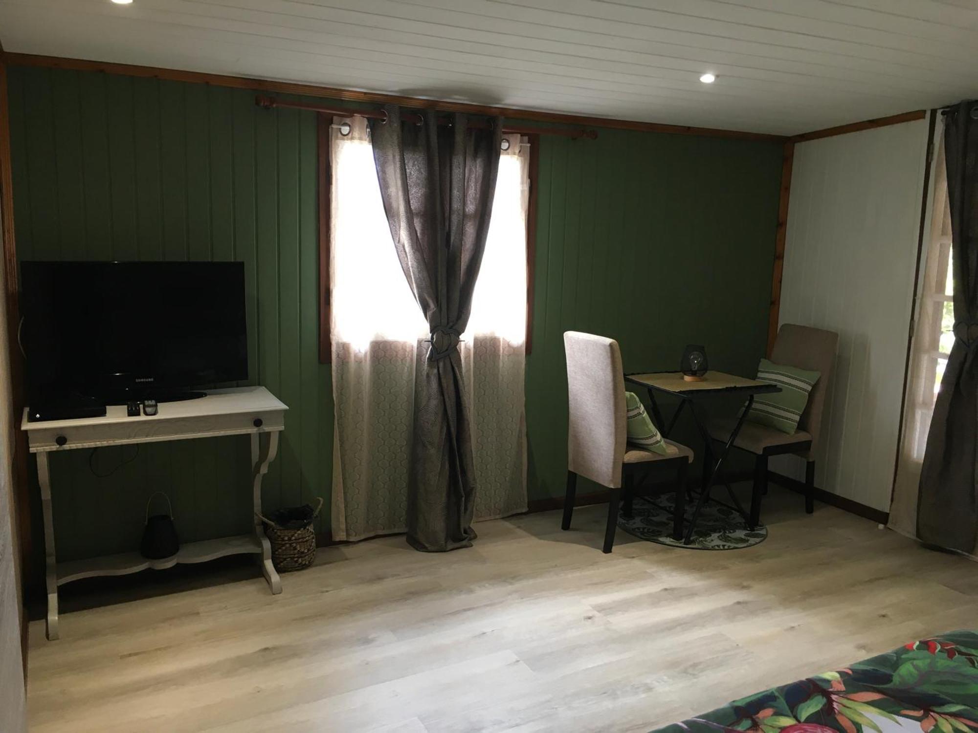 Ti Kaz Hoareau Bed & Breakfast Salazie Eksteriør bilde